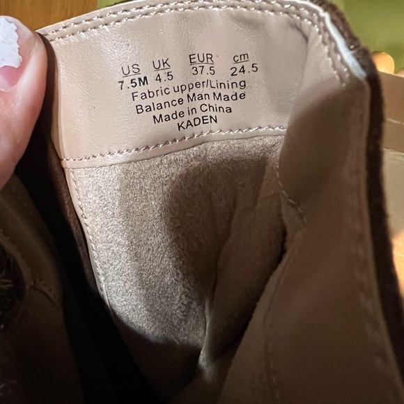 7.5 brown velocity mid rise boots - Picture 2 of 5